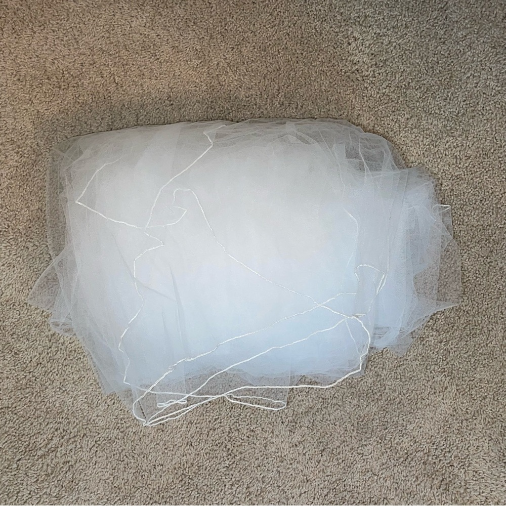 Wedding Pearl Crown with 3 tier lined Veil: Cathedral, Chapel and Blusher - Picture 15 of 15
